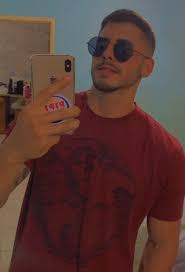 <em>Carlos Tapia</em>