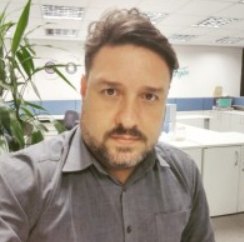 <em><strong>Fernando S.</strong></em>